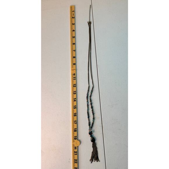 Multi Tone Tassel Faceted Beaded Gemstone Layered Necklace - Picture 6 of 7